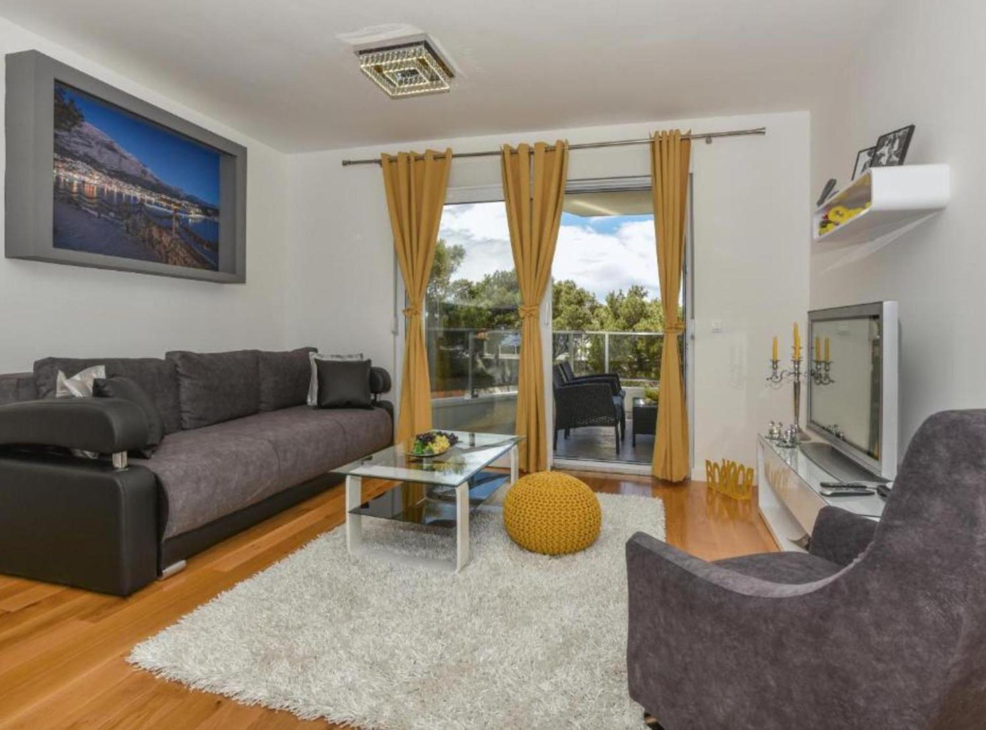 Appartement Hani 1 *
